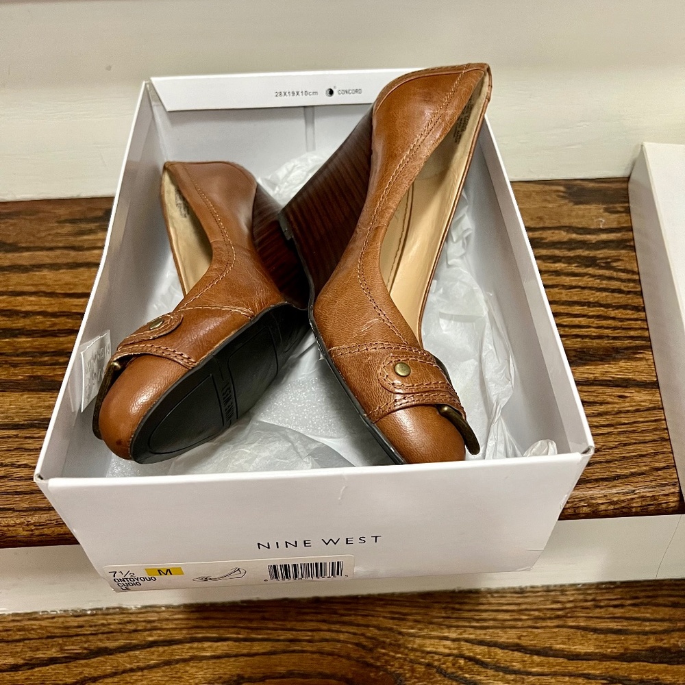 Nine West wedge